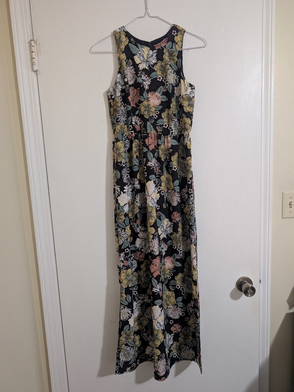 LOFT Outlet Black Botanical Floral Sleeveless Maxi Dress Cutaway Halter Neck 00P